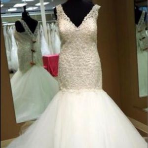 Wedding Dress size 28-30 4xl